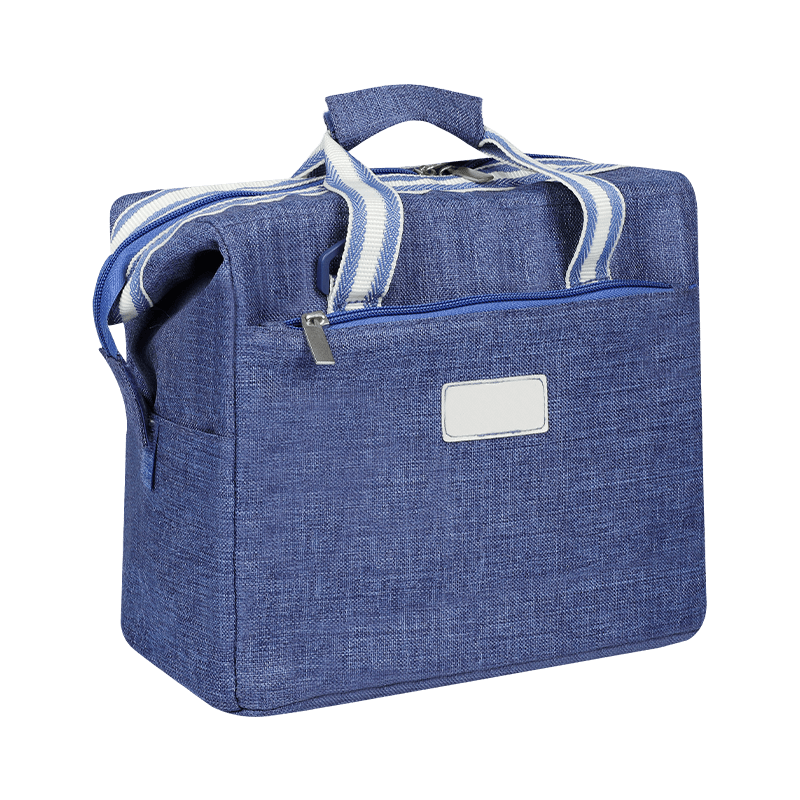 Základný sprievodca výberom a usporiadaním vašej kozmetickej tašky